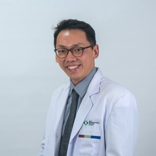 Dr. Rio Marnoto